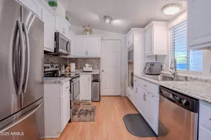 8401 N 67th Ave, Glendale, AZ 85302 - Photo 9