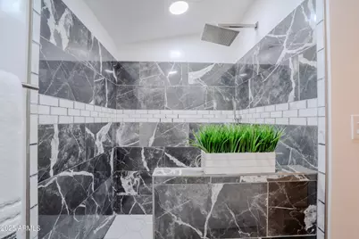 8401 N 67th Avenue #259, Glendale, AZ 85302 - Photo 17