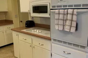 10202 W Bolivar Dr, Sun City, AZ 85351 - Photo 7