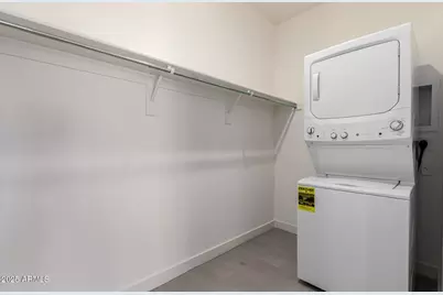 8255 N 22nd Drive, Phoenix, AZ 85021 - Photo 11