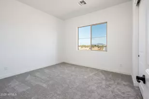 115 E Santa Cruz Dr, Phoenix, AZ 85085 - Photo 33