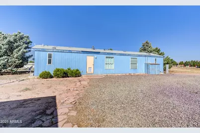 1805 W Carriage Lane, Paulden, AZ 86334 - Photo 5