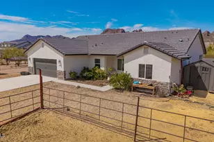 146 E Whiteley St, Apache Junction, AZ 85119 - Photo 3