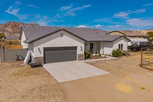 146 E Whiteley St, Apache Junction, AZ 85119 - Photo 5