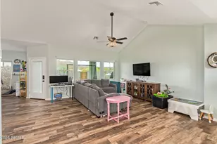 146 E Whiteley St, Apache Junction, AZ 85119 - Photo 7