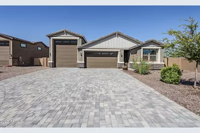 914 S 108th Avenue, Avondale, AZ 85323 - Photo 1