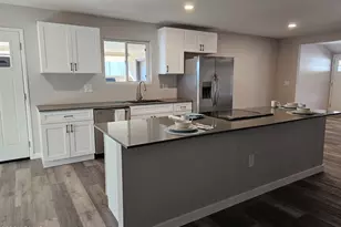 10440 W Cheryl Dr, Sun City, AZ 85351 - Photo 9