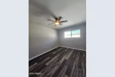 10440 W Cheryl Drive, Sun City, AZ 85351 - Photo 11