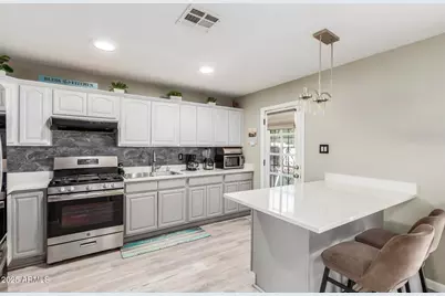 3851 W Solano Drive, Phoenix, AZ 85019 - Photo 7