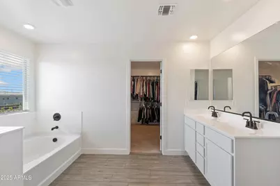 7352 S Briarwood Lane, Gilbert, AZ 85298 - Photo 29