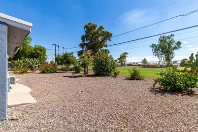 10929 W Oakmont Drive, Sun City, AZ 85351 - Photo 25