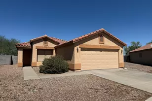 678 W Kingman Loop, Casa Grande, AZ 85122 - Photo 1