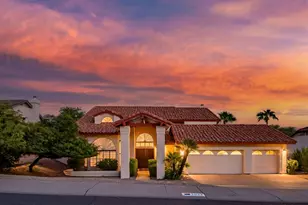 1023 E Forest Hills Dr, Phoenix, AZ 85022 - Photo 1