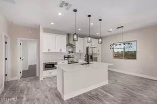 10587 E Kristen Ln, San Tan Valley, AZ 85143 - Photo 11