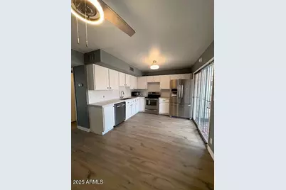 2551 W Berridge Lane #D6, Phoenix, AZ 85017 - Photo 7