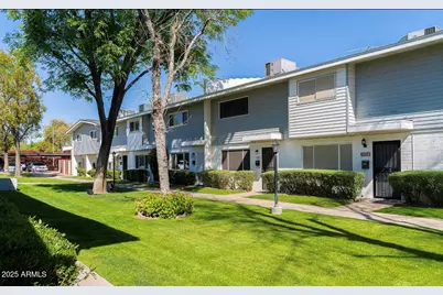 2551 W Berridge Lane #D6, Phoenix, AZ 85017 - Photo 1