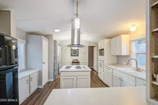 2233 E Behrend Dr, Phoenix, AZ 85024 - Photo 11