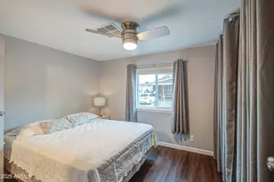 2233 E Behrend Dr, Phoenix, AZ 85024 - Photo 19