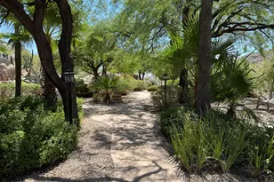 2233 E Behrend Dr, Phoenix, AZ 85024 - Photo 31