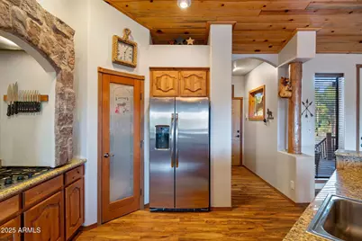 2702 Covered Wagon Trail, Overgaard, AZ 85933 - Photo 9