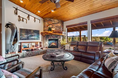 2702 Covered Wagon Trail, Overgaard, AZ 85933 - Photo 11