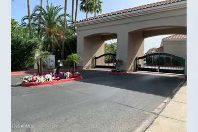 8653 E Royal Palm Road #2010, Scottsdale, AZ 85258 - Photo 15