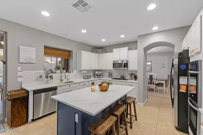 1918 W Bonanza Lane, Phoenix, AZ 85085 - Photo 11