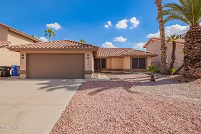 4301 E Amberwood Drive, Phoenix, AZ 85048 - Photo 1