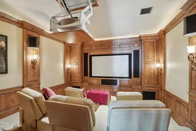 4836 E White Gates Drive, Phoenix, AZ 85018 - Photo 79