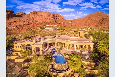 4836 E White Gates Drive, Phoenix, AZ 85018 - Photo 1