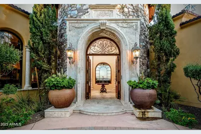 4836 E White Gates Drive, Phoenix, AZ 85018 - Photo 37