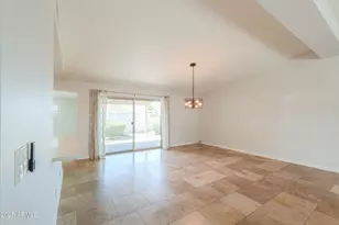 1901 E Flynn Ln, Phoenix, AZ 85016 - Photo 13