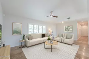 1901 E Flynn Ln, Phoenix, AZ 85016 - Photo 9