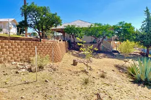 318 Van Dyke St, Bisbee, AZ 85603 - Photo 33