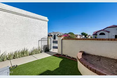 6534 W North Lane, Glendale, AZ 85302 - Photo 5