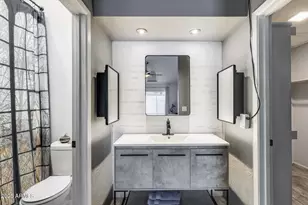 6534 W North Ln, Glendale, AZ 85302 - Photo 11