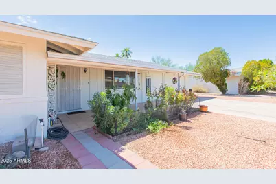 12062 N Saint Annes Drive, Sun City, AZ 85351 - Photo 5
