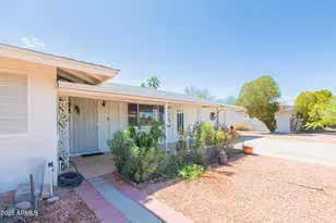 12062 N St Annes Dr, Sun City, AZ 85351 - Photo 5