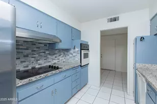 12062 N St Annes Dr, Sun City, AZ 85351 - Photo 17