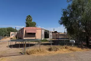 512 E Mahoney Ave, Buckeye, AZ 85326 - Photo 1