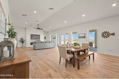 22145 W Harwell Road, Buckeye, AZ 85326 - Photo 23