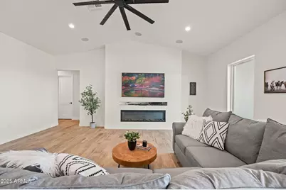 22145 W Harwell Road, Buckeye, AZ 85326 - Photo 21