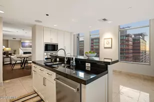 2402 E Esplanade Ln, Phoenix, AZ 85016 - Photo 25