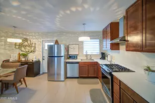 2508 E Clarendon Ave, Phoenix, AZ 85016 - Photo 7