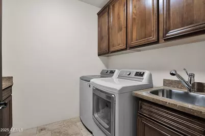 6831 E Paradise Drive, Scottsdale, AZ 85254 - Photo 33