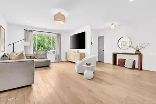 8021 N 16th Dr, Phoenix, AZ 85021 - Photo 1