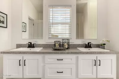 52819 W Quail Court, Maricopa, AZ 85139 - Photo 17