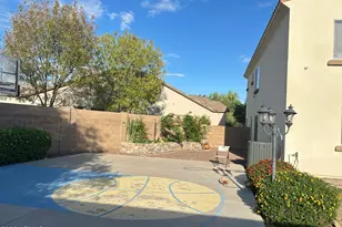 2405 East Charlotte Dr, Phoenix, AZ 85024 - Photo 41