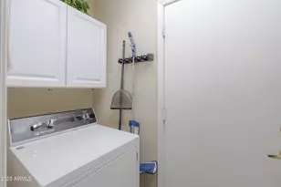 10528 W Potter Dr, Peoria, AZ 85382 - Photo 17