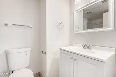 2674 N 43rd Avenue #D, Phoenix, AZ 85009 - Photo 17